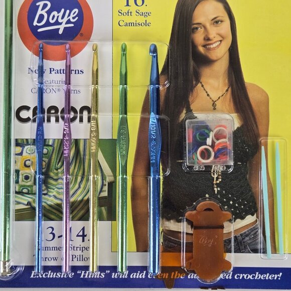 Boye "I Taught Myself Crochet" Kit with Book, Hooks, Bobbins Etc NWT Craft Gifts - Picture 3 of 8